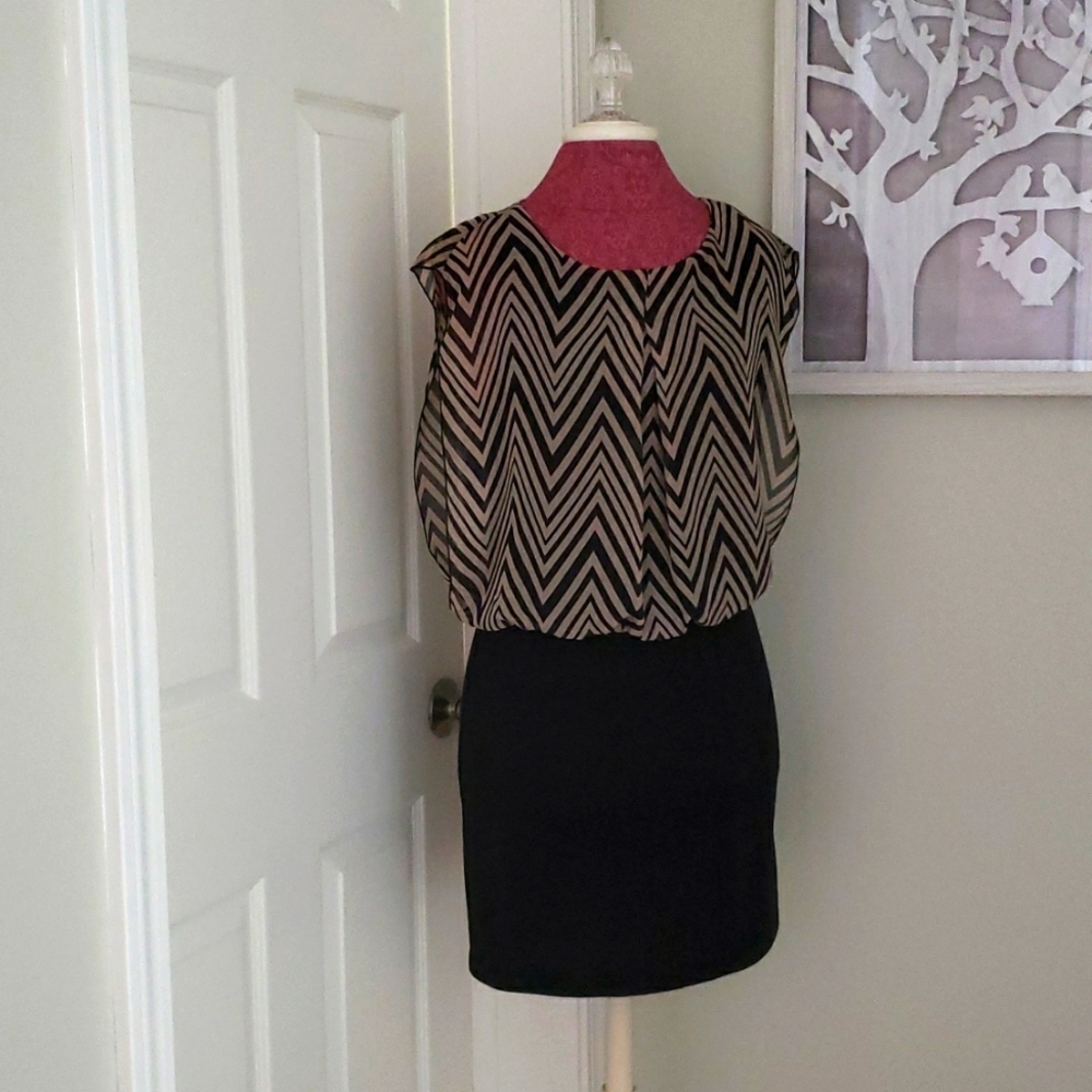 Speechless Dress Size M Black & Tan